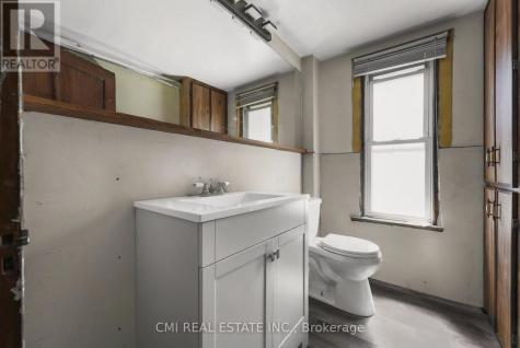 433 Lydia Street Sarnia ON N7T 6P5