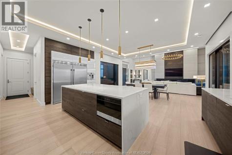 11 Destiny Drive Leamington ON N8H 0E1