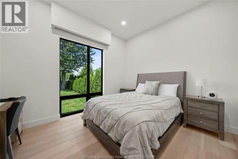11 Destiny Drive Leamington ON N8H 0E1