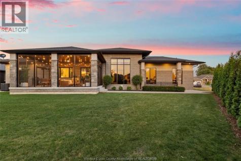 11 Destiny Drive Leamington ON N8H 0E1