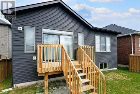 49 Simona Avenue Wasaga Beach ON L9Z 0L3