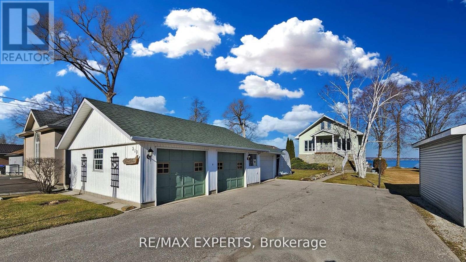 319 Limerick Street Innisfil ON L0L 1K0