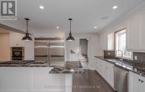1841 Forest Valley Drive Innisfil ON L9S 4A4