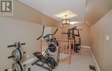 1841 Forest Valley Drive Innisfil ON L9S 4A4