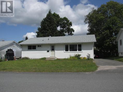 53 Valley Crescent Elliot Lake ON P5A 2G9