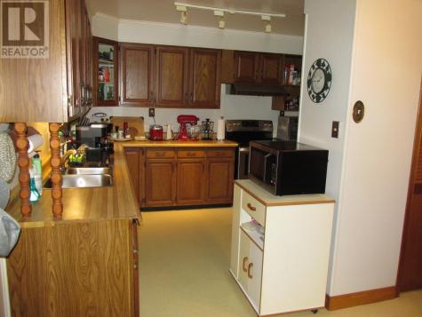 53 Valley Crescent Elliot Lake ON P5A 2G9