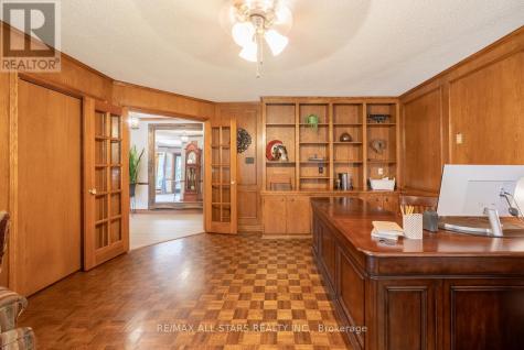3 Marilyn Avenue Whitchurch-stouffville ON L4A 2C8