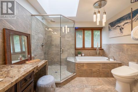 3 Marilyn Avenue Whitchurch-stouffville ON L4A 2C8