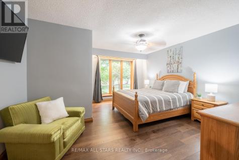 3 Marilyn Avenue Whitchurch-stouffville ON L4A 2C8