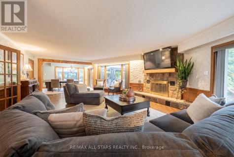 3 Marilyn Avenue Whitchurch-stouffville ON L4A 2C8