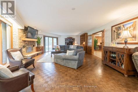 3 Marilyn Avenue Whitchurch-stouffville ON L4A 2C8
