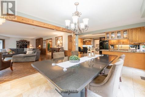 3 Marilyn Avenue Whitchurch-stouffville ON L4A 2C8