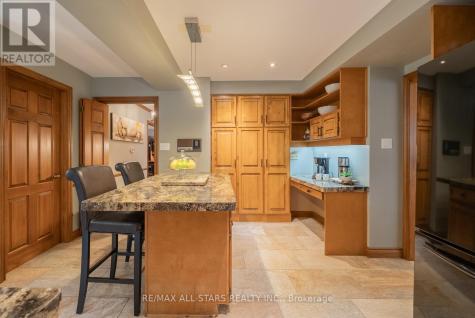 3 Marilyn Avenue Whitchurch-stouffville ON L4A 2C8