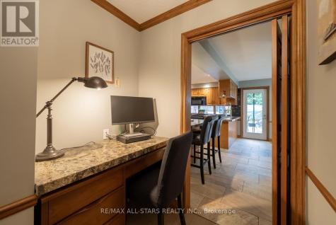 3 Marilyn Avenue Whitchurch-stouffville ON L4A 2C8
