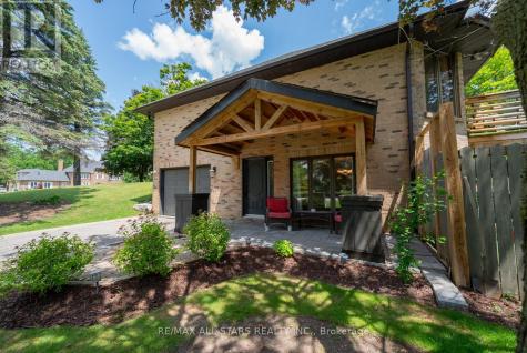 3 Marilyn Avenue Whitchurch-stouffville ON L4A 2C8