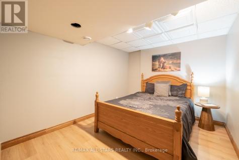 3 Marilyn Avenue Whitchurch-stouffville ON L4A 2C8