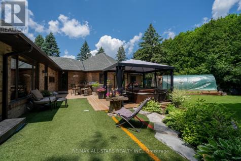 3 Marilyn Avenue Whitchurch-stouffville ON L4A 2C8