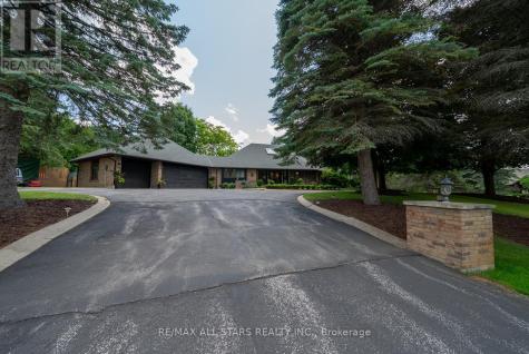 3 Marilyn Avenue Whitchurch-stouffville ON L4A 2C8