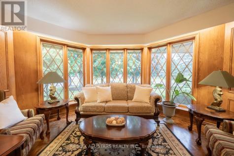 3 Marilyn Avenue Whitchurch-stouffville ON L4A 2C8
