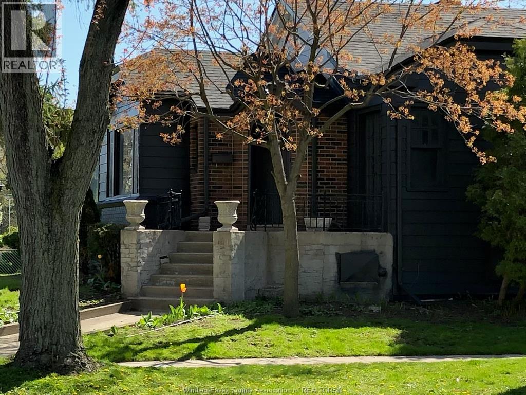 5425 Riverside Drive East Windsor ON N8S 1A5