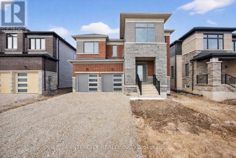 32 Legacy Circle Wasaga Beach ON L9Z 0M5