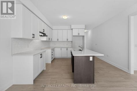 32 Legacy Circle Wasaga Beach ON L9Z 0M5