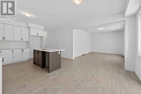 32 Legacy Circle Wasaga Beach ON L9Z 0M5