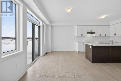 32 Legacy Circle Wasaga Beach ON L9Z 0M5