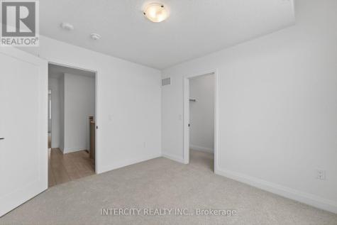 32 Legacy Circle Wasaga Beach ON L9Z 0M5