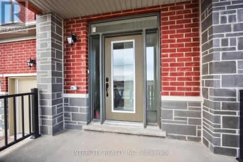 32 Legacy Circle Wasaga Beach ON L9Z 0M5