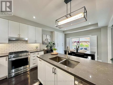 36 Paula Court Orangeville ON L9W 5V1