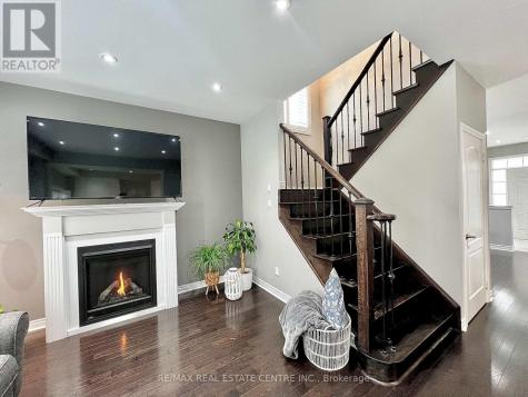 36 Paula Court Orangeville ON L9W 5V1