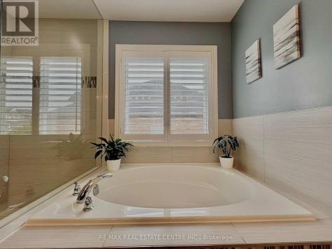 36 Paula Court Orangeville ON L9W 5V1