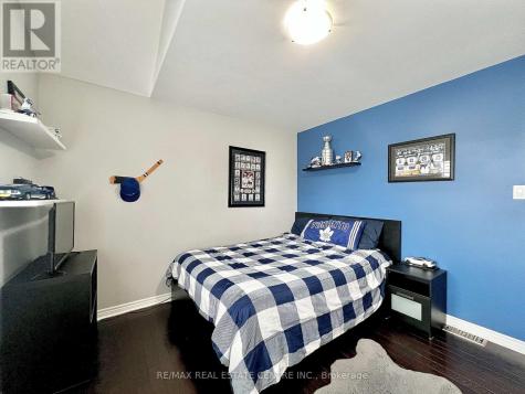 36 Paula Court Orangeville ON L9W 5V1