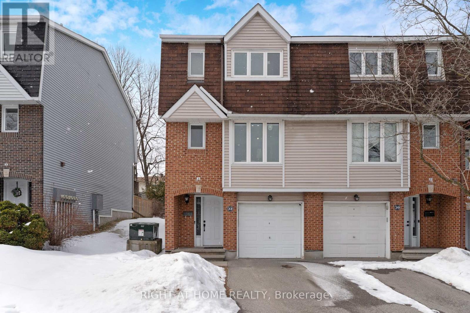 22 Almond Lane Ottawa ON K2L 3T3