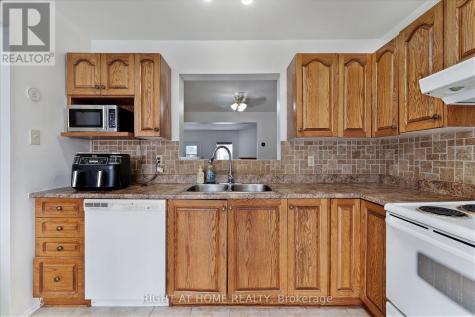 22 Almond Lane Ottawa ON K2L 3T3
