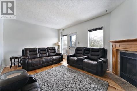 22 Almond Lane Ottawa ON K2L 3T3