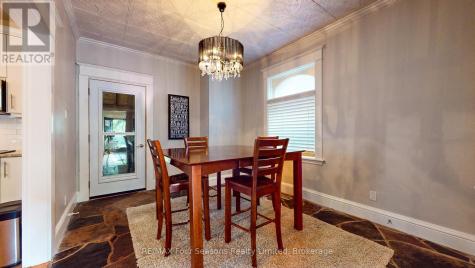 143 Fourth Street West Collingwood ON L9Y 1R6
