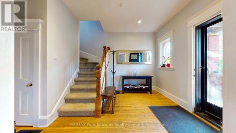 143 Fourth Street West Collingwood ON L9Y 1R6