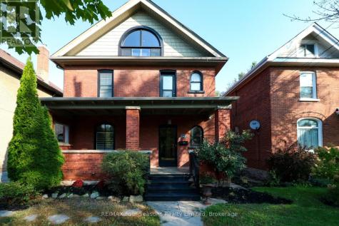143 Fourth Street West Collingwood ON L9Y 1R6