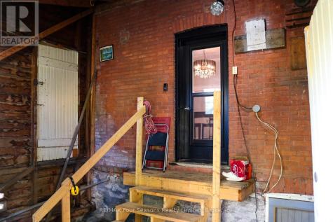 143 Fourth Street West Collingwood ON L9Y 1R6