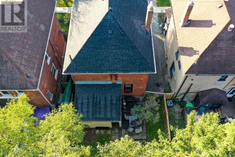 143 Fourth Street West Collingwood ON L9Y 1R6