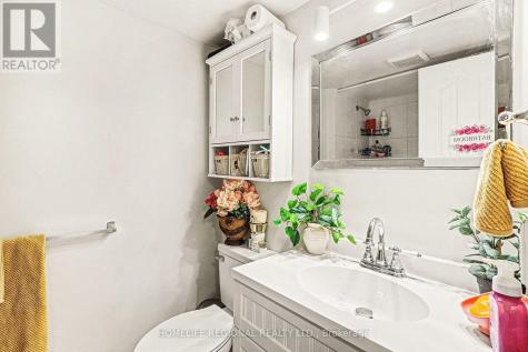 2000 Jasmine Crescent Ottawa ON K1J 8K4