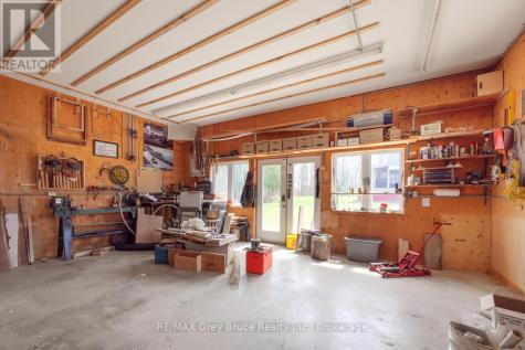 20 Maple Drive Northern Bruce Peninsula ON N0H 1Z0