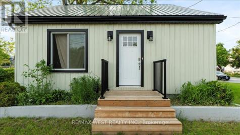 134 Dundas Street West Belleville (belleville Ward) ON K8P 1A5