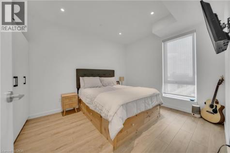 741 King Street West Kitchener ON N2G 1E5