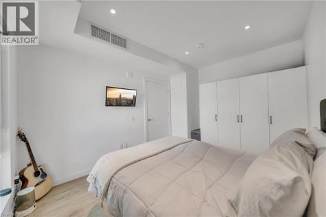 741 King Street West Kitchener ON N2G 1E5