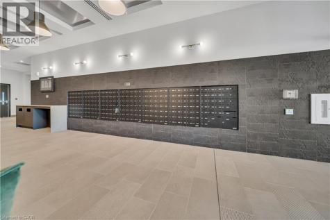 741 King Street West Kitchener ON N2G 1E5
