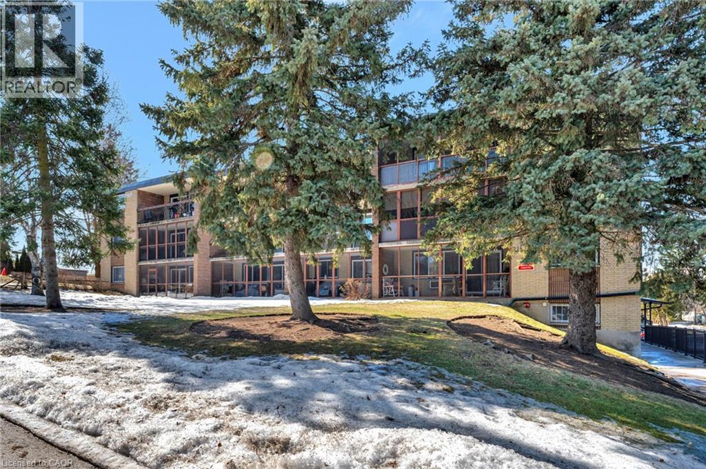 944 Caledonian View Cambridge ON N3H 1A5