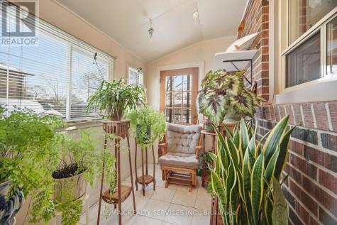 183 Vodden Street East Brampton (brampton North) ON L6V 1M9